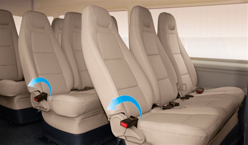 16-seat Car Hanoi Airport Pick-up or See-off