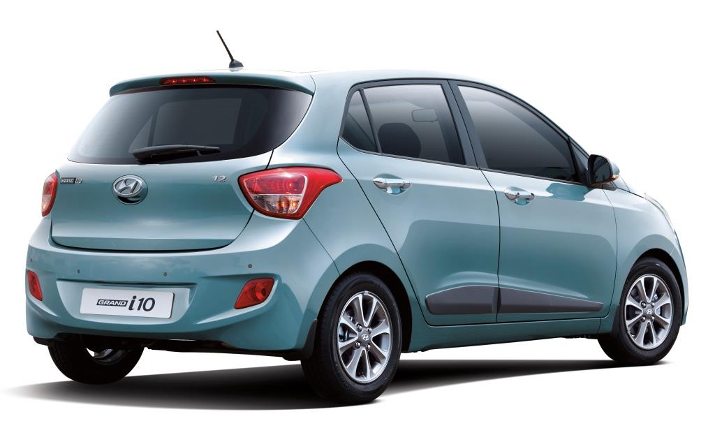 4-seat Car Noi Bai Airport Pick-up or See-off