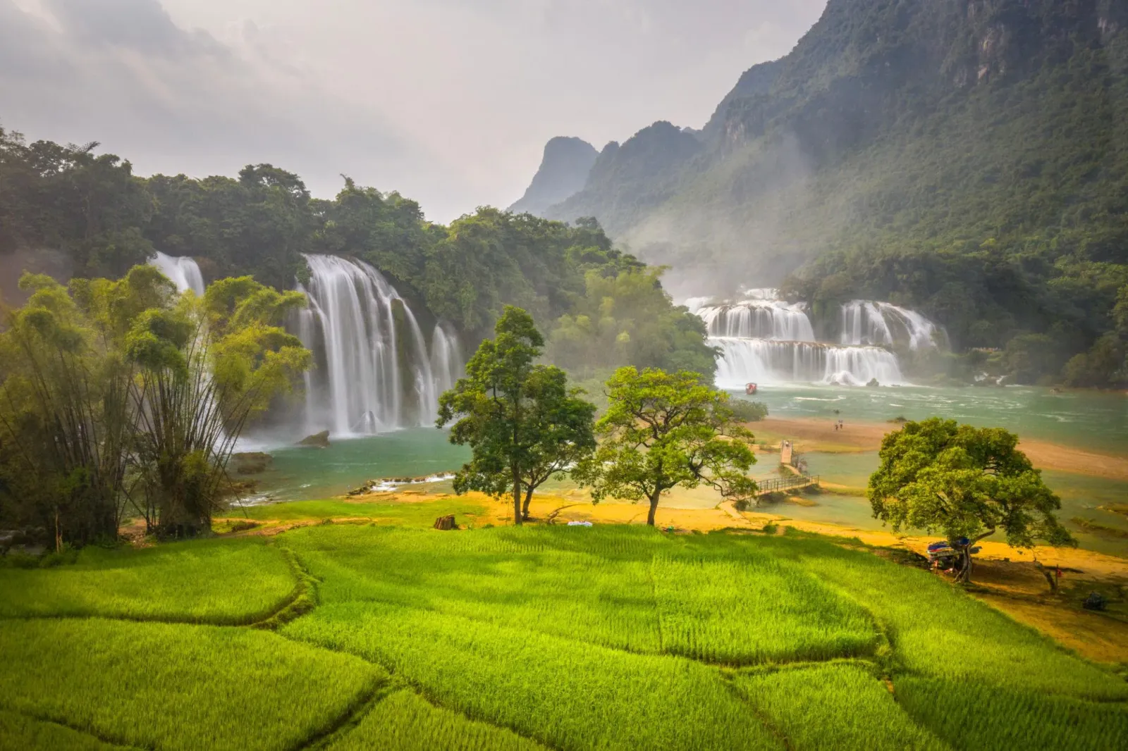 Tour du lịch Cao Bằng 2 ngày 2 đêm từ Hà Nội