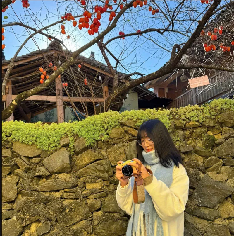 Ms Uyên
